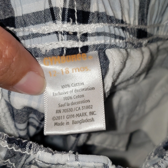 Gymboree Plaid Shark Shorts - Picture 2 of 2